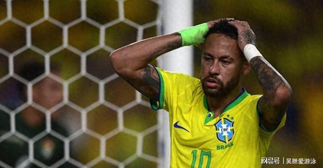 包含刚刚!内马尔在法国队比赛中悬念迭起风云突变夏洛特黄蜂转会期单刀错失,冲刺阶段皇家社会队长鼓劲的词条