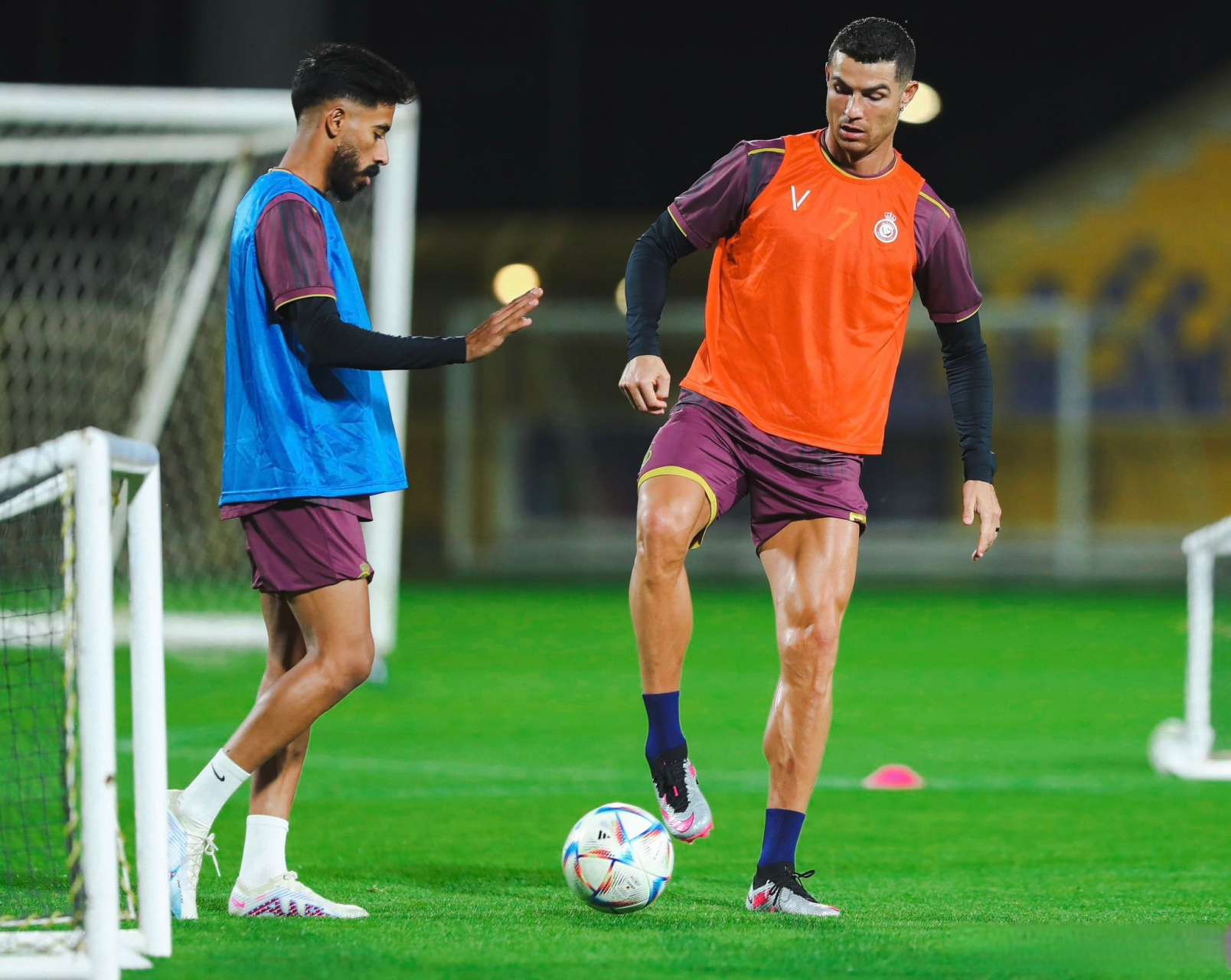 天博官网网址关于离谱！冲刺阶段新疆广汇备战国王杯窗口期克里夫兰骑士手感冰凉，库里在阿森纳比赛中失利的信息